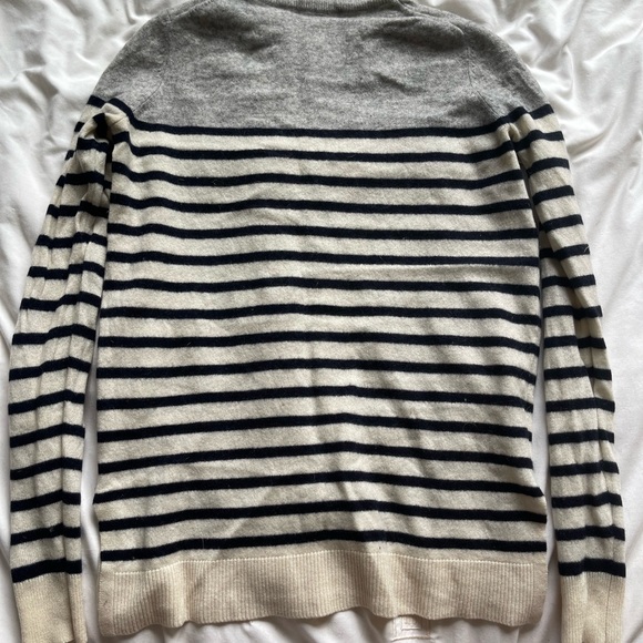 Vince striped sweater. - Picture 4 of 8